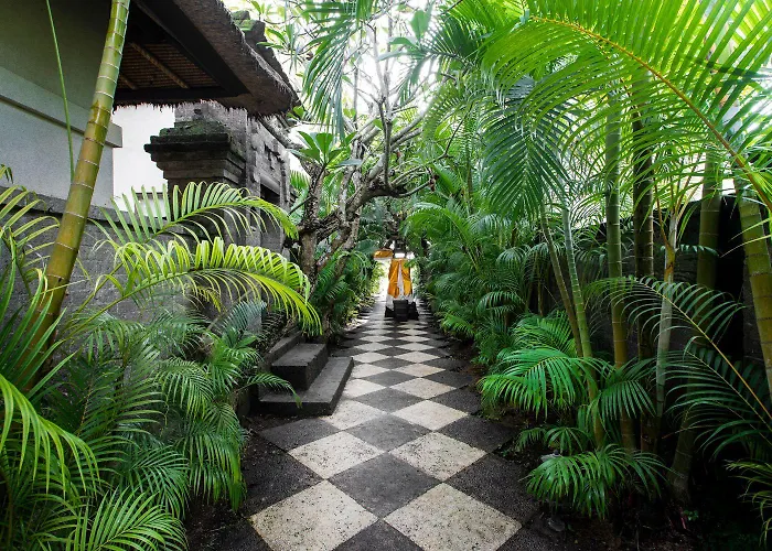 Villa Pantai Karang Sanur 